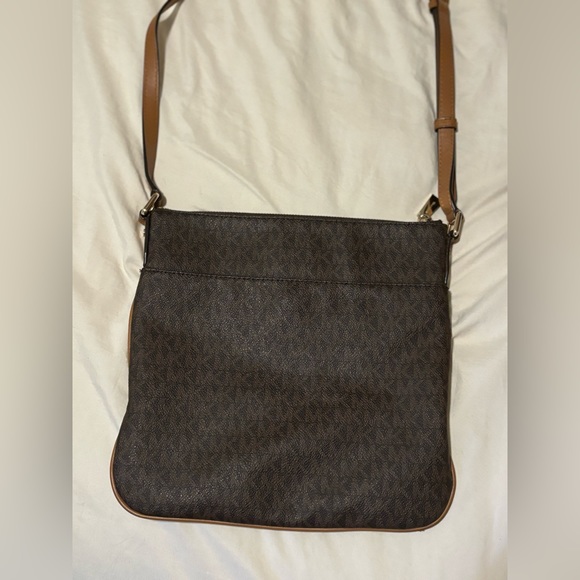 Michael Kors Cross Body Bag - Picture 3 of 6
